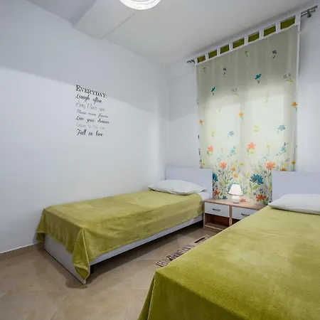 The Willow Garden House Guest house 4*